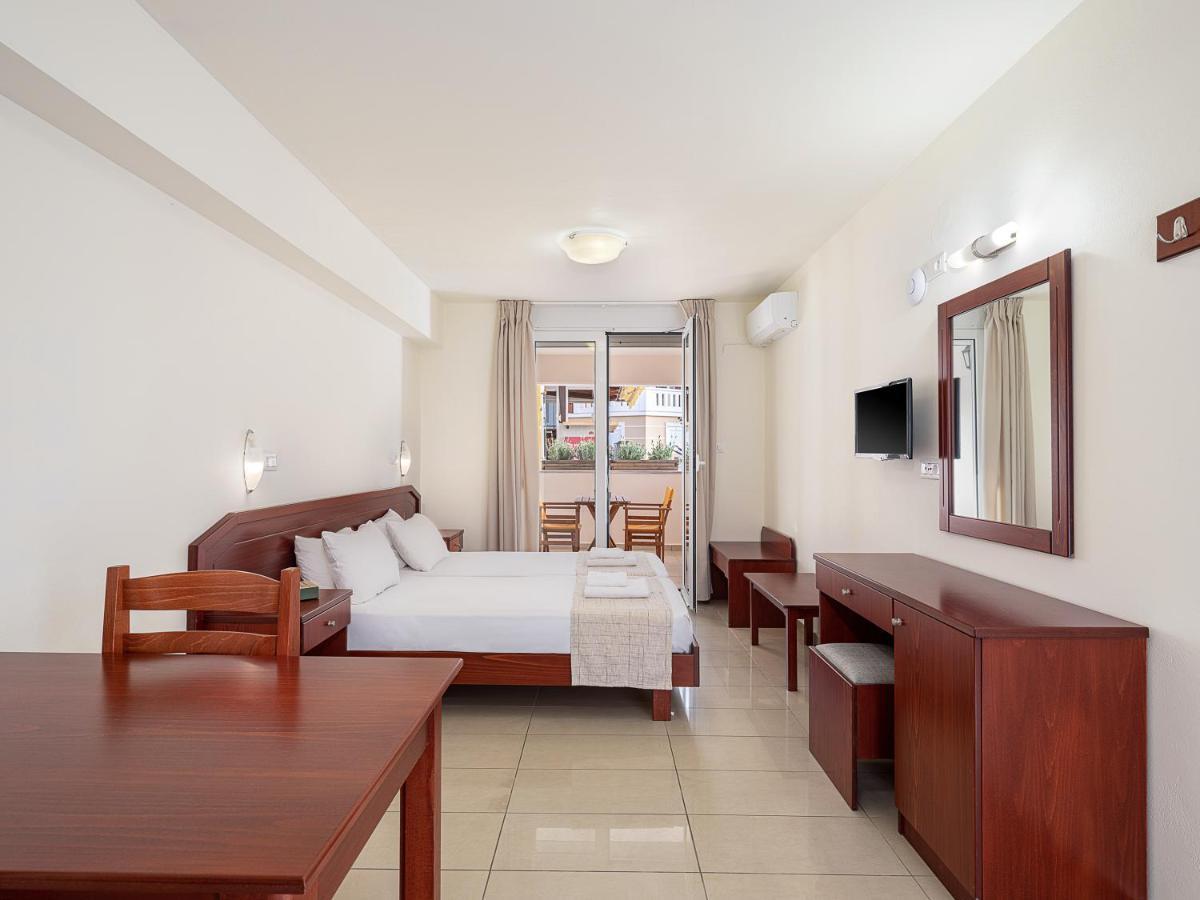 Artemis Apartments Stalos Bilik gambar